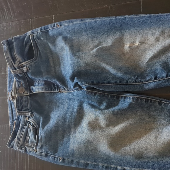 Kut From The Kloth Catherine Boyfriend Jeans - Picture 3 of 7